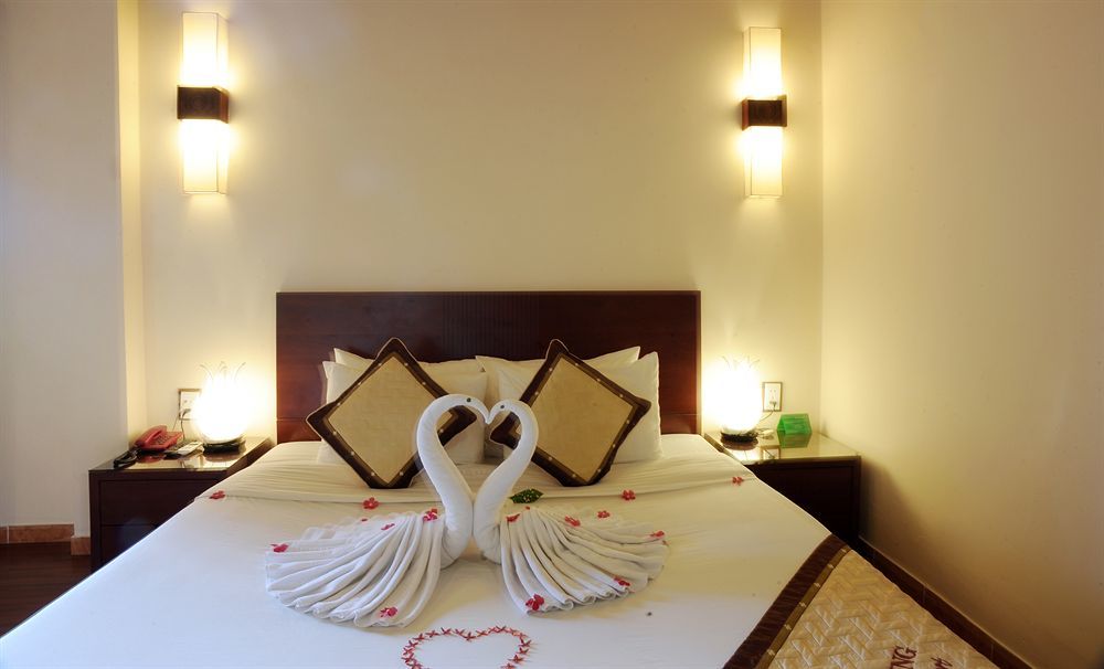 Vinh Hung Riverside Resort&Spa Hoi An Exterior foto